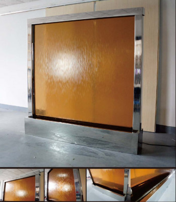 Pannello a parete con LED e bolle d’acqua