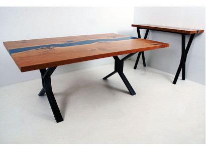 Fattura di tavoli in legno massello su misura in resina epossidica Epoxy fiume. Prezzo al metro quadrato dei tavoli in resina.