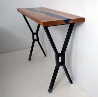 Fattura di tavoli in legno massello su misura in resina epossidica Epoxy fiume. Prezzo al metro quadrato dei tavoli in resina.