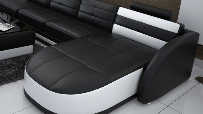 Design divano angolare in pelle componibile moderno con angolo chaise longue, porta USB, nuovo, nero