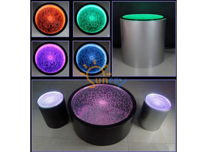 Design tavolo dell'acqua, tavolino, colonne d'acqua, divano, tavoli a LED illuminati.