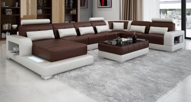 Comfort e stile con il nostro divano moderno XXL a forma di U per il soggiorno.