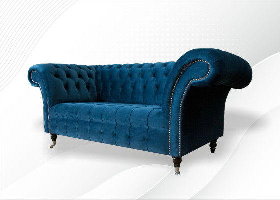 Divano Chesterfield a 3 posti moderno in tessuto per salotto.