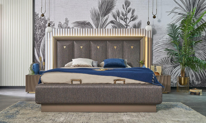 Letto matrimoniale completo con 3 pezzi, tavolini in legno, marrone.