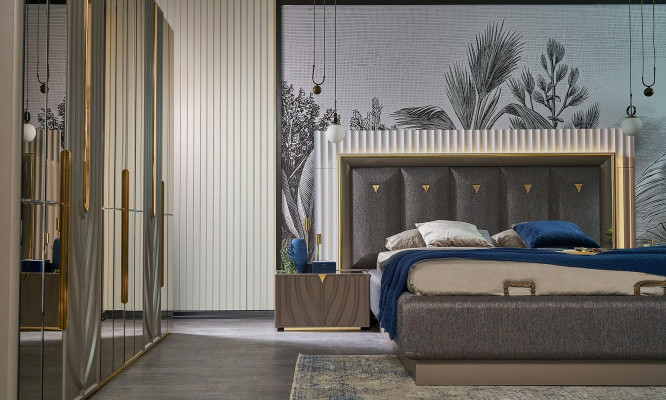 Letto matrimoniale completo con 3 pezzi, tavolini in legno, marrone.