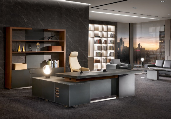 Set da ufficio composto da sedia, decorazioni e tavolo. Arredamento completo con 3 pezzi.