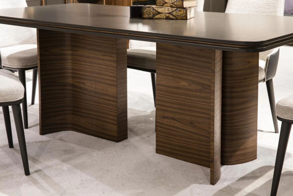 Set da sala da pranzo di lusso Tavolo da pranzo 6x sedie Madia Gruppi da pranzo Set da pranzo 8 pezzi