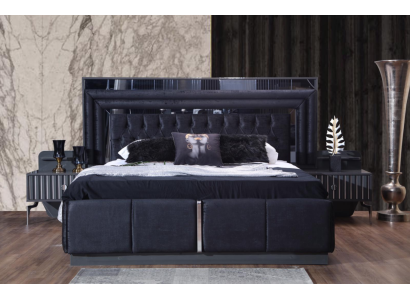 Set da camera da letto nero di lusso con letto, 2 comodini e armadio.