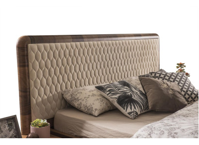 Camera da letto Mobili Letto di lusso Design 2x Comodini Letto matrimoniale 3pz