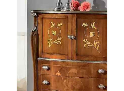 Classico comò antico marrone stile con 3 cassetti spaziosi per il soggiorno