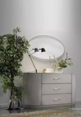 Camera da letto in legno, moderna, di lusso, design italiano, cassettiera, mobili classici.