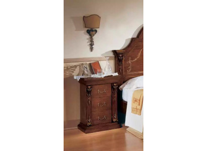 Tavolini da comodino di design di lusso in legno per la camera da letto.
