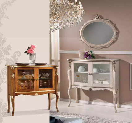 Classico vetrina in vetro da tavolo di lusso, mobile in legno per il soggiorno.