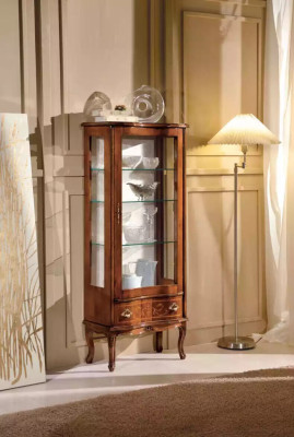Vetrina classica di lusso, mobili di vetro per arredamento soggiorno marrone.