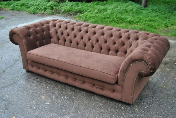 Divano 3 posti in tessuto design divano imbottito tessili moderni Chesterfield beige