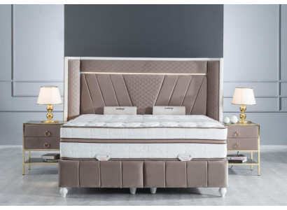 Set da camera da letto di lusso Beige Letto 2x Comodino Mobili Letto a 3 pezzi con letto Led.