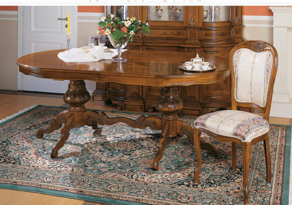 Set da tavolo con 3 pezzi. Tavolo da pranzo con 2 sedie.