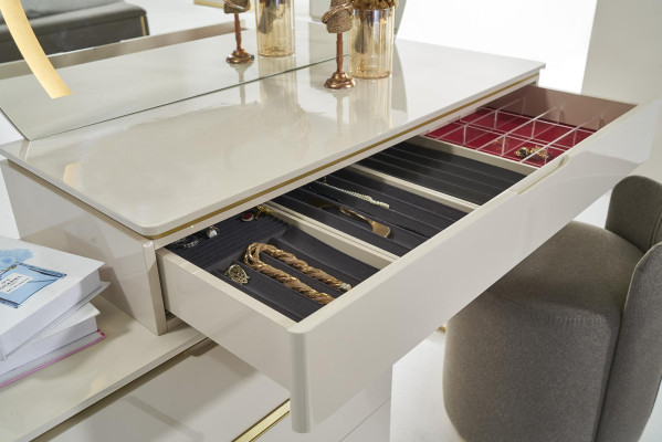 Set di mobili da camera da letto con specchio e tavolino trucco, design nuovo con sgabello.