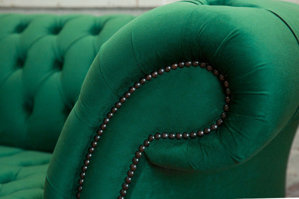 Divano classico Chesterfield 3 posti in velluto verde di design in pelle nuovo