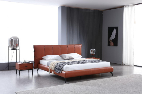 Letto matrimoniale imbottito in metallo di design di lusso per la camera da letto in stile italiano.