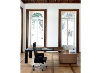 Scrivania Tavolo informatico Mobili per ufficio italiani Arredamento Tavolo Frezza Nuovo