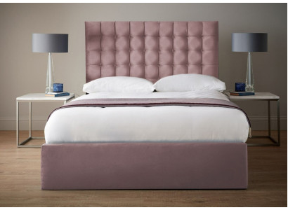 Letto matrimoniale Chesterfield rosa design per camera da letto design.