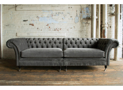 Divano classico Chesterfield 4 posti Design divani Poltrone Divani in pelle marrone