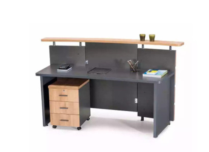 Moderno bancone d'accoglienza con cassettiera in legno grigio, mobili per ufficio nuovi.