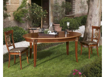 Tavolo da pranzo in legno di lusso in stile barocco e rococò, da sala da pranzo antica in stile italiano.