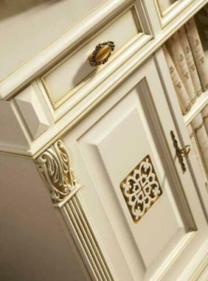 Set completo da pranzo 4 sedie credenza 8 pezzi. Tavolo mobile gruppo in legno massello.