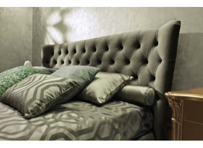 Set da camera da letto di lusso 4 pezzi. Letto + 2 comodini + sgabello, letti di design moderno in legno massiccio