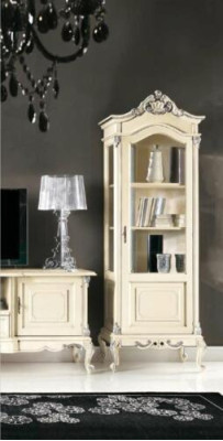 Set di parete classica con vetrina, mobile tv, credenza, vetrine, armadio, armadi a 3 pezzi.