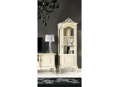 Set di parete classica con vetrina, mobile tv, credenza, vetrine, armadio, armadi a 3 pezzi.