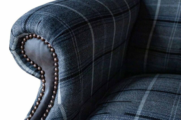 Poltrona Chesterfield con braccioli, divano, divano monoposto, divano in tessuto.