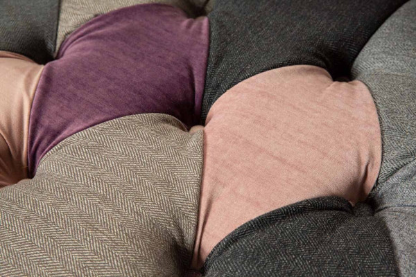 Divano in tessuto Chesterfield Divano Poltrona Design a due posti Tessuto Grigio