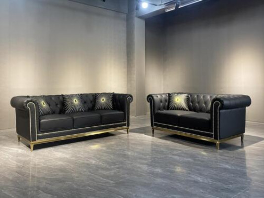 Set da divano Chesterfield nero per il soggiorno di lusso 3+2 posti 2 pezzi.