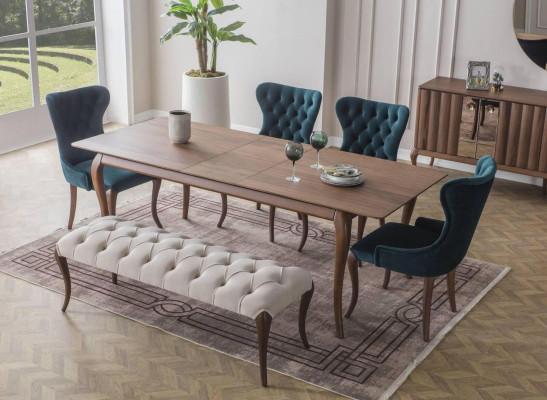 Banco da pranzo Chesterfield e 4 sedie imbottite per sala da pranzo.