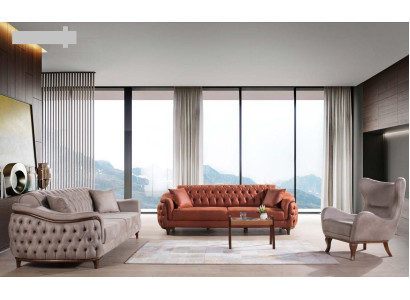 Divano Chesterfield beige a tre posti con cuscini seduta in velluto e legno.