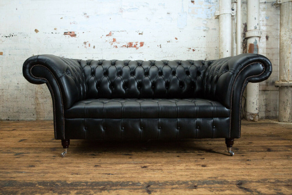 Chesterfield Originale Divano JVMoebel Sofà Tessuto Divani Divani Tessuto Nero Nuovo