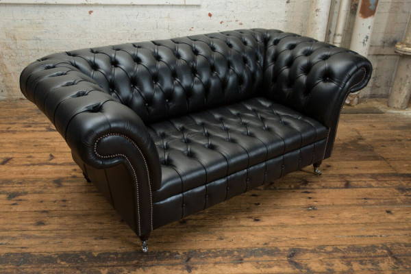 Chesterfield Originale Divano JVMoebel Sofà Tessuto Divani Divani Tessuto Nero Nuovo
