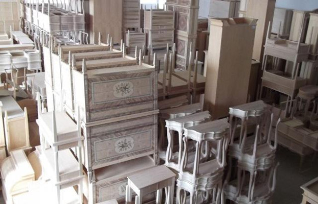 Ess Gruppe Set 7 pezzi. Sala da pranzo Tavolo Sedie Comò Vetrina Tavolo Tavoli Legno