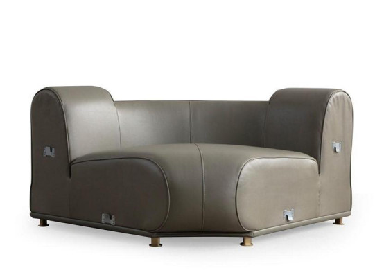 Sofà d'angolo in tessuto verde chiaro per soggiorno, design imbottito a L.