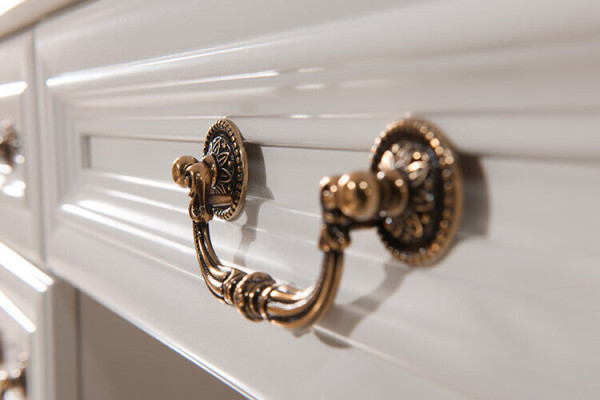 Comò classico Vetrina Sideboard Comodini Armadietto con cassetti Bar