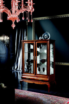 Mobili classici in legno marrone Vetrina elegante Vetrina italiana di alta qualità