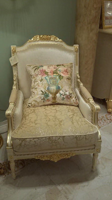 Trono a uno posto in stile italiano, mobili design, poltrona da relax da club nuova.