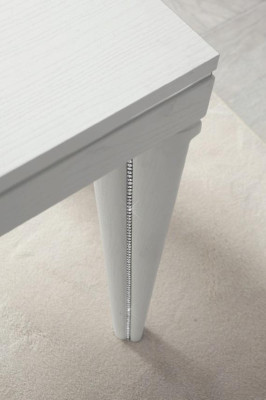 Tavolo allungabile in legno di lusso con design moderno per il tavolo da pranzo.