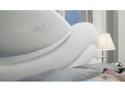 Letto imbottito in design di lusso, letti matrimoniali di hotel, telai per letti in legno.