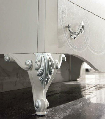 Comò con specchio in legno in stile moderno per la camera da letto.