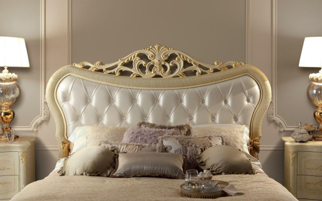 Letto matrimoniale Letto di lusso Letti in legno Telaio letto Beige Design Moderno