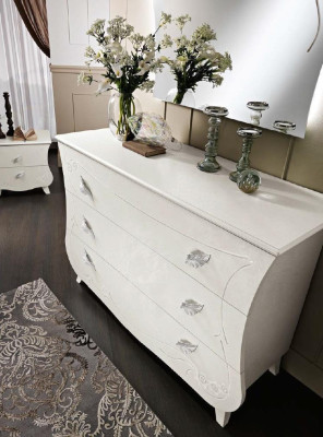 Comò Mobili italiani Massicci Specchio 2 pezzi Comodino Madia Armadio Legno